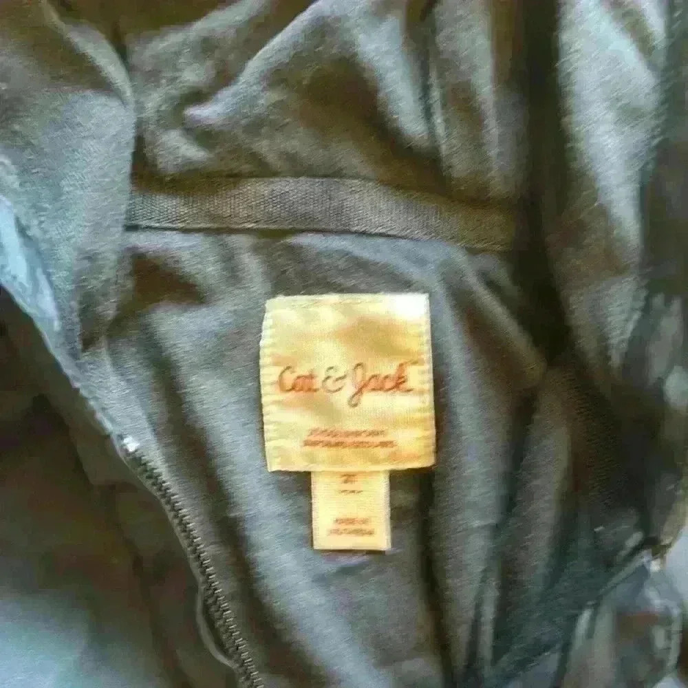 Cat and Jack light coat size 2T - Picture 2 of 2